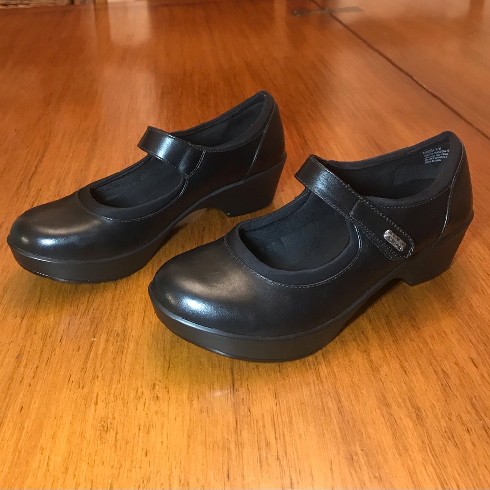 Black Yuu Candra Strap Loafers Shoes